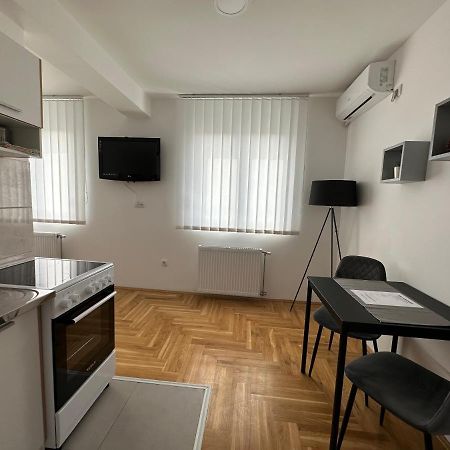 Aura Apartment Belgrade Extérieur photo
