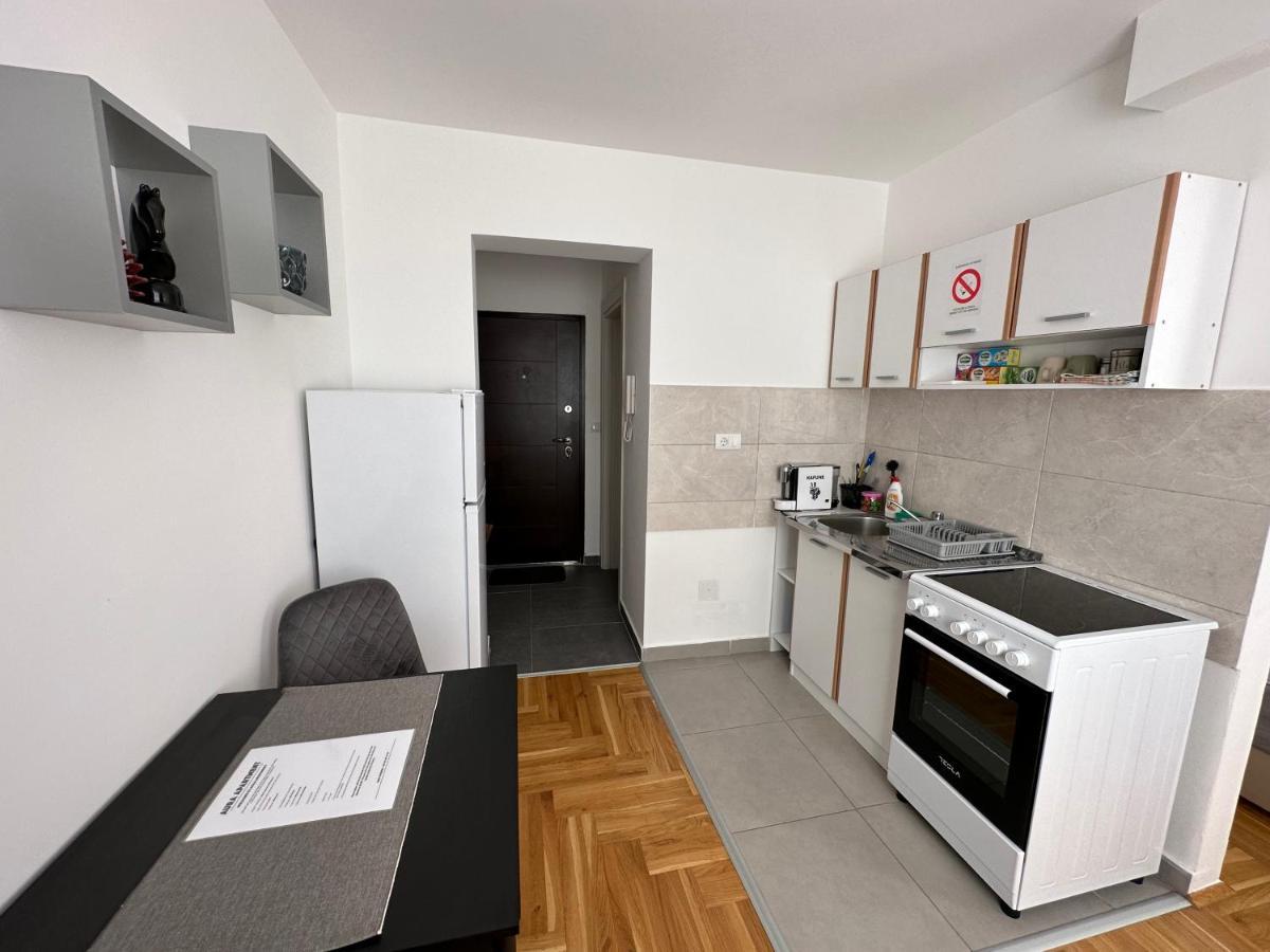 Aura Apartment Belgrade Extérieur photo