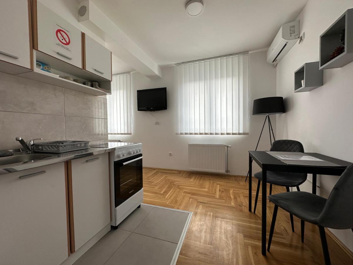 Aura Apartment Belgrade Extérieur photo