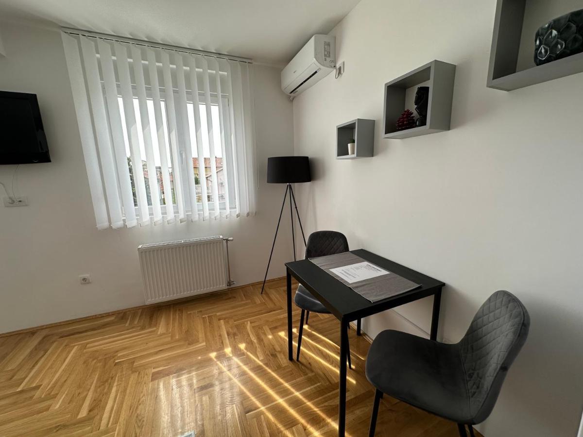 Aura Apartment Belgrade Extérieur photo